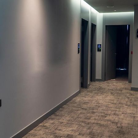 Center Hotel ساراندا المظهر الخارجي الصورة