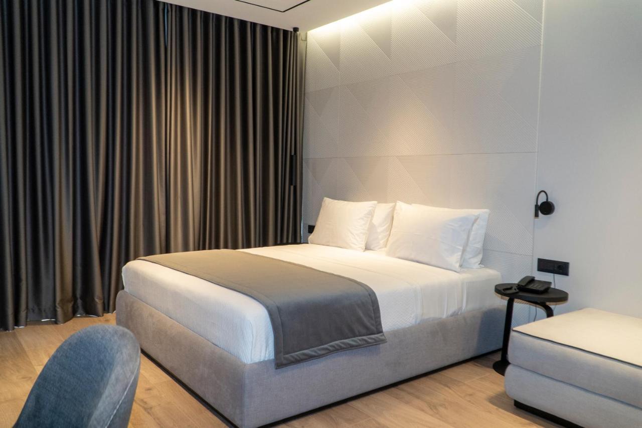 Center Hotel ساراندا المظهر الخارجي الصورة