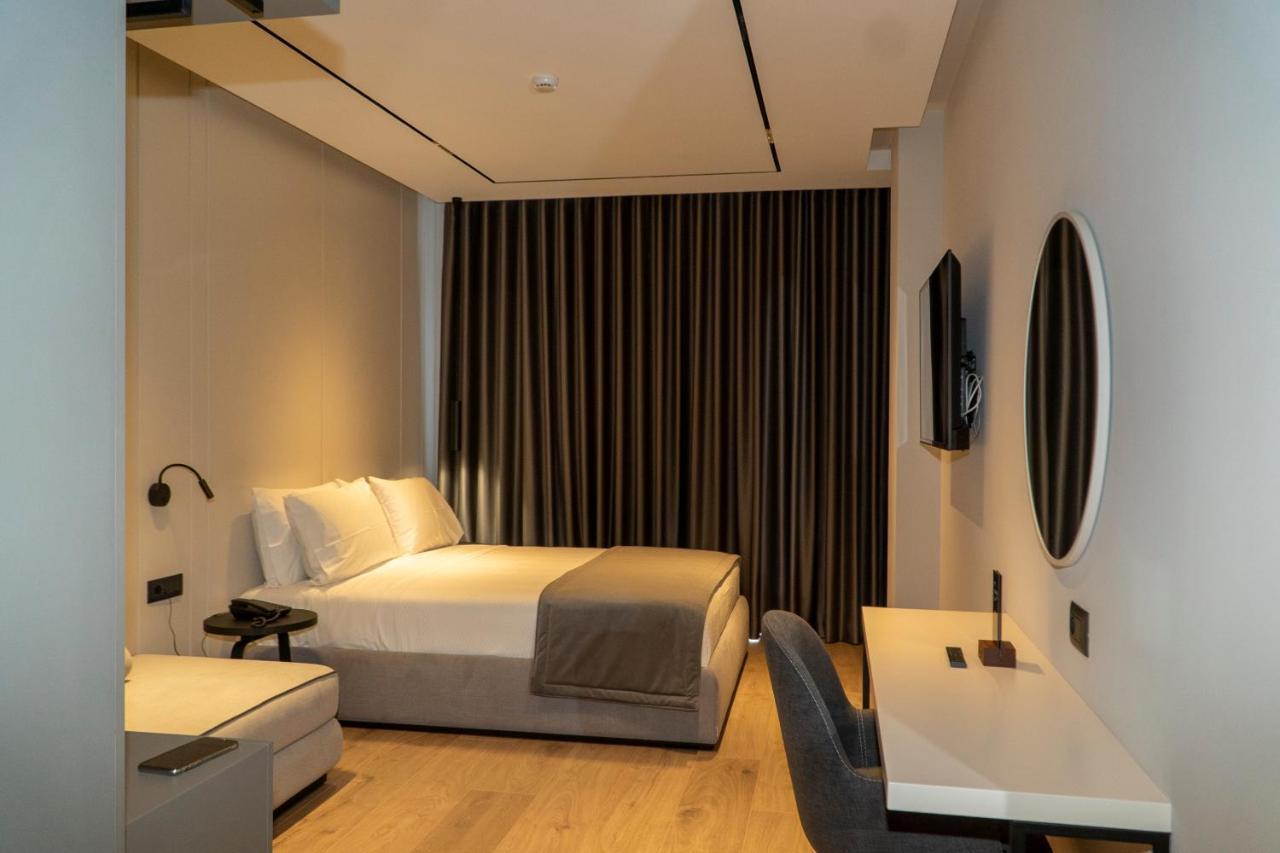 Center Hotel ساراندا المظهر الخارجي الصورة